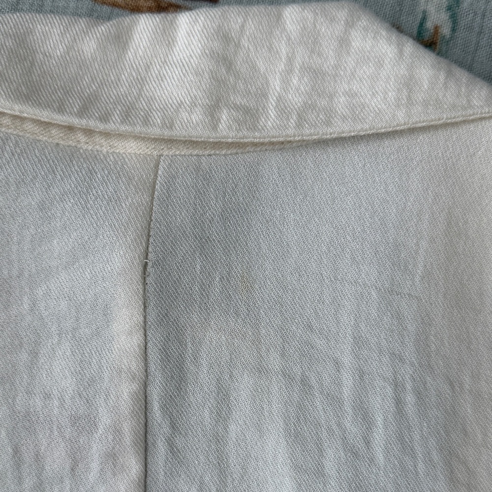 Women’s Double-Breasted Cream Lightweight Blazer - Picture 7 of 12